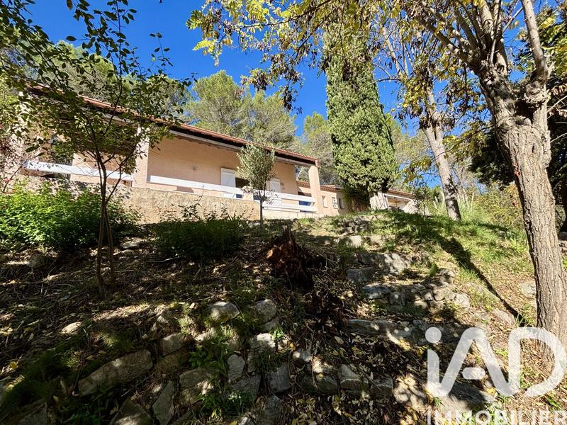 Maison - 166 m² - 6 pièces