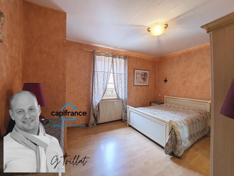 Maison - 330 m² - 7 pièces