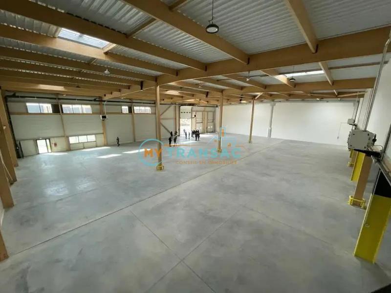 Local d'activités - 2 314 m²