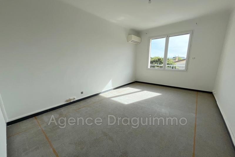 Appartement - 102 m² - 4 pièces