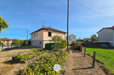 Maison - 110 m² - 4 pièces