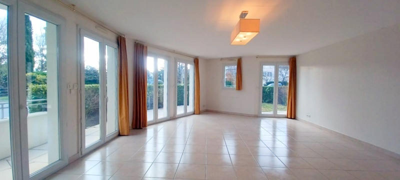 Appartement - 99 m² - 3 pièces