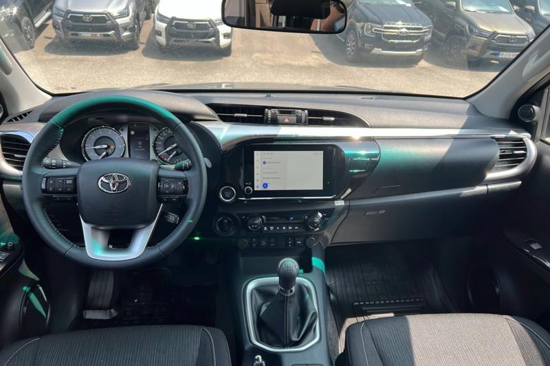 Toyota Hilux 2.8 204 X-Tra Bvm Legende
