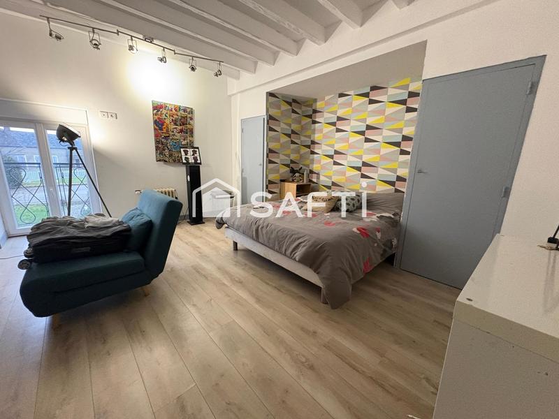 Maison - 286 m² - 10 pièces