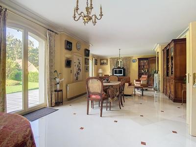 Maison de maîtres - 292 m² - 8 pièces