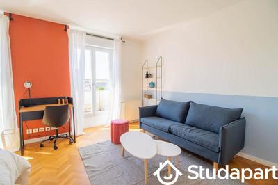 Chambre - 11 m² - 1 pièce