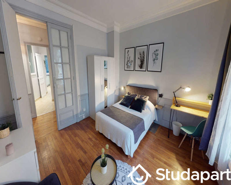 Chambre - 100 m² - 1 pièce