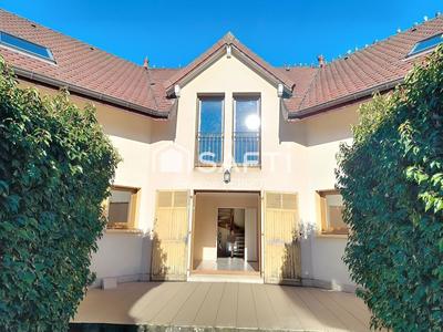 Appartement - 117 m² - 4 pièces