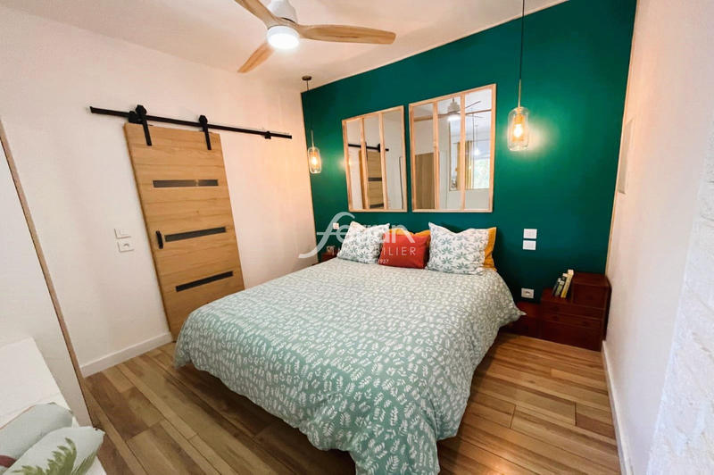 Maison - 200 m² - 7 pièces