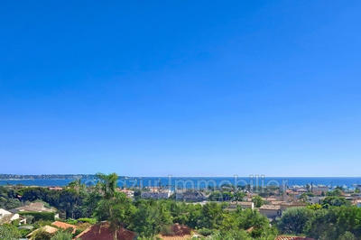 Villa - 200 m² - 5 pièces