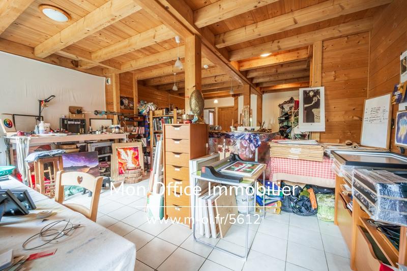 Châlet - 529 m² - 10 pièces