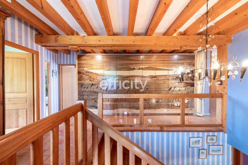 Maison - 450 m² - 10 pièces