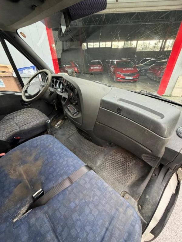 Iveco Daily Classe c Fourgon Benne Vente a Marchand Uniquement