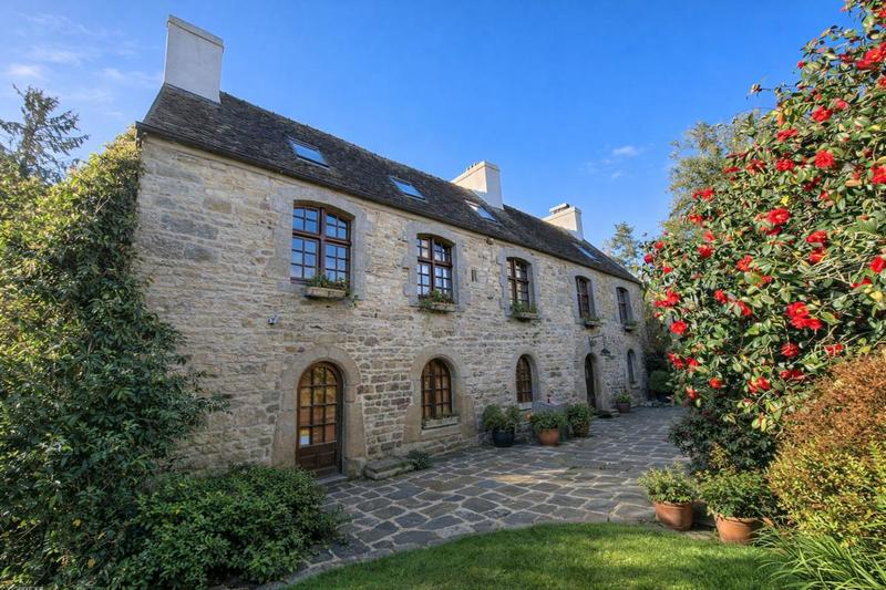 Maison - 192 m² - 5 pièces