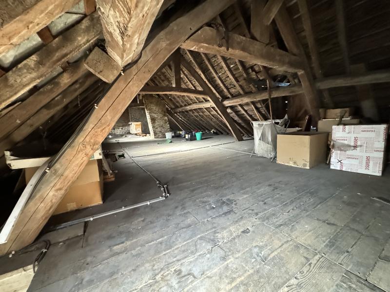 Maison - 102 m² - 4 pièces