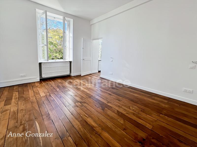 Maison bourgeoise - 280 m² - 8 pièces