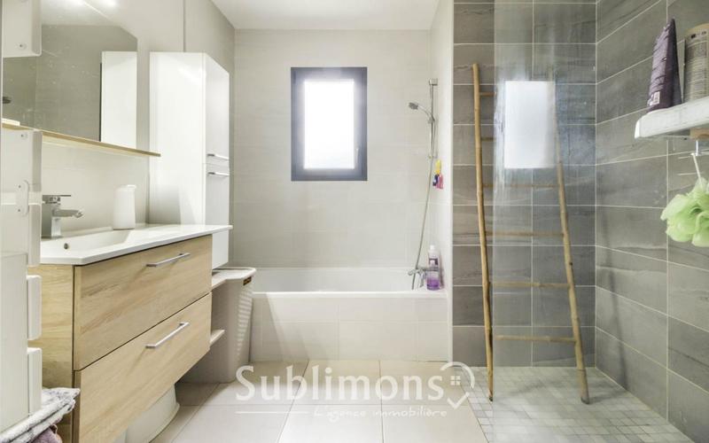 Maison - 89 m² - 5 pièces