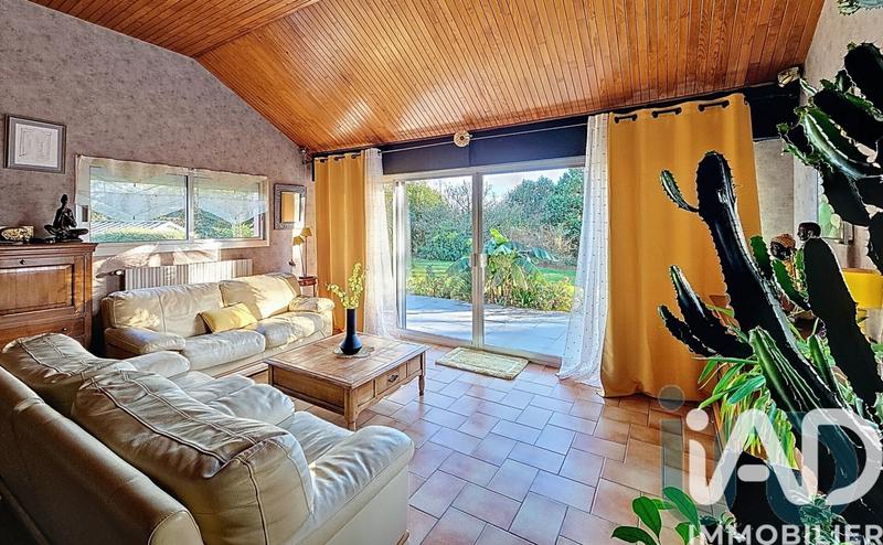 Maison - 200 m² - 9 pièces