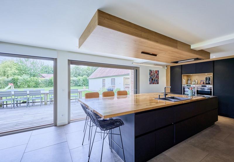 Maison - 240 m² - 7 pièces