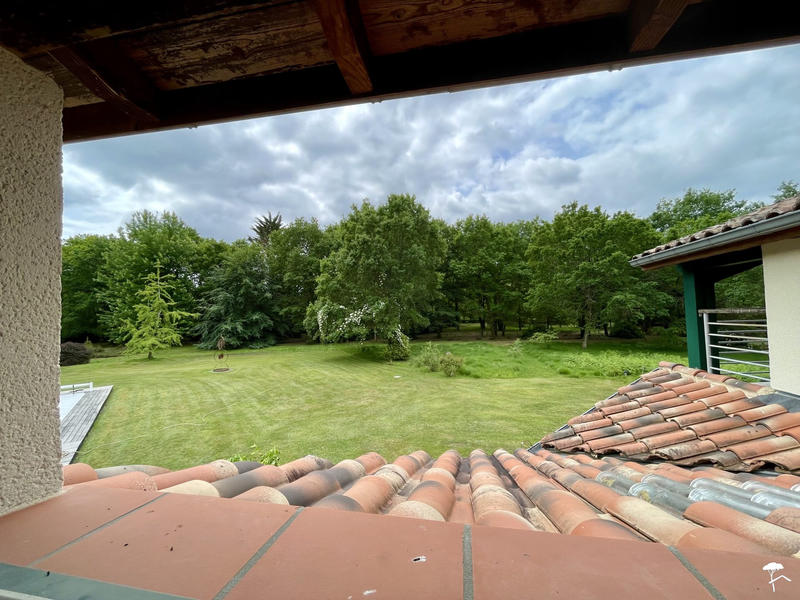 Maison contemporaine - 245 m² - 10 pièces