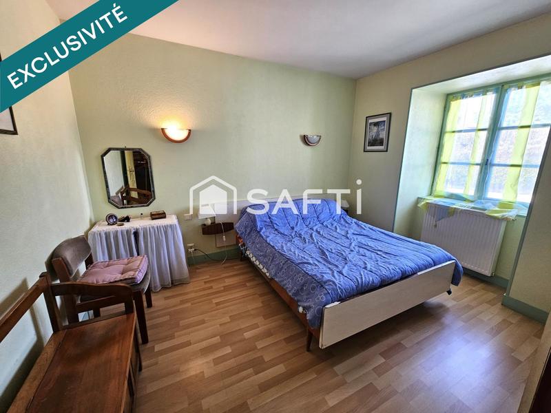 Maison - 205 m² - 8 pièces