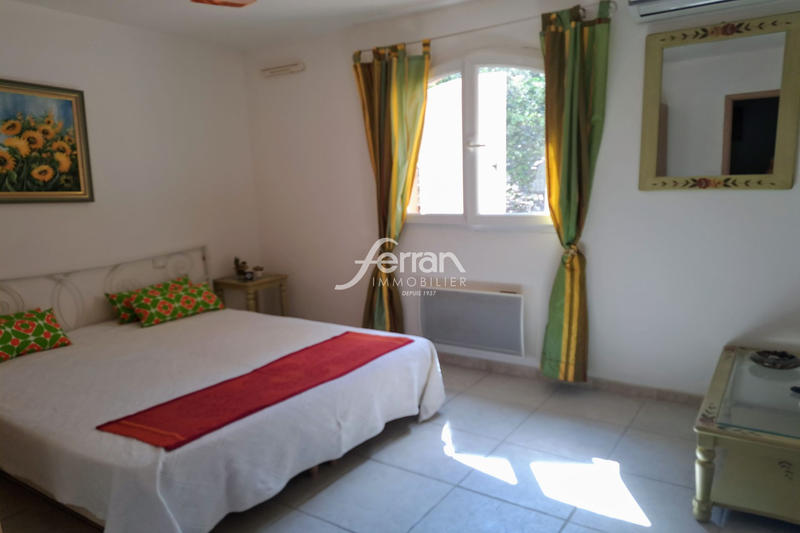 Maison - 220 m² - 7 pièces