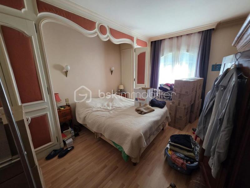 Maison - 185 m² - 7 pièces