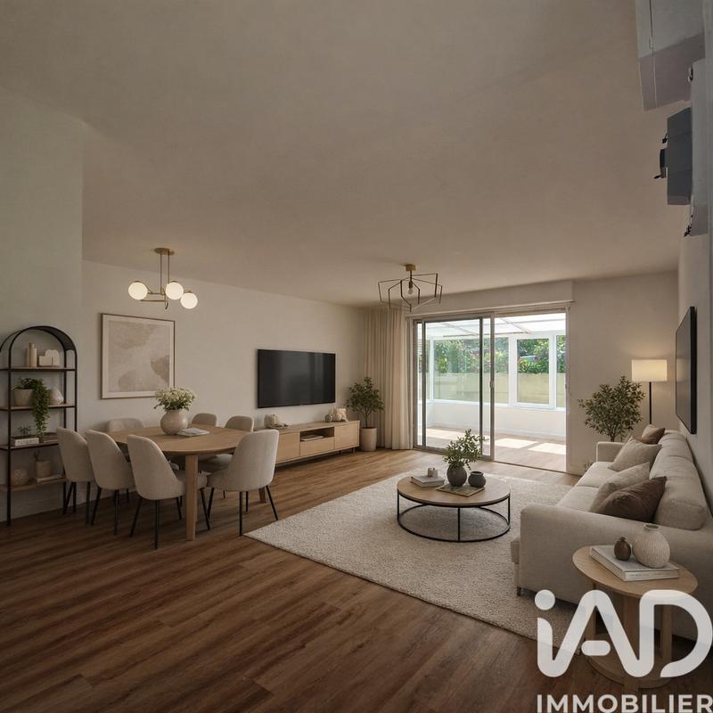 Maison - 90 m² - 5 pièces