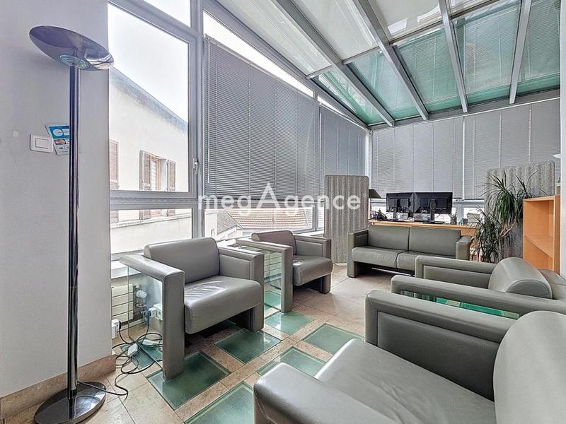 Appartement - 265 m² - 9 pièces