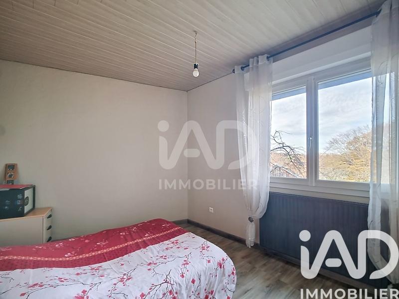 Maison - 99 m² - 5 pièces