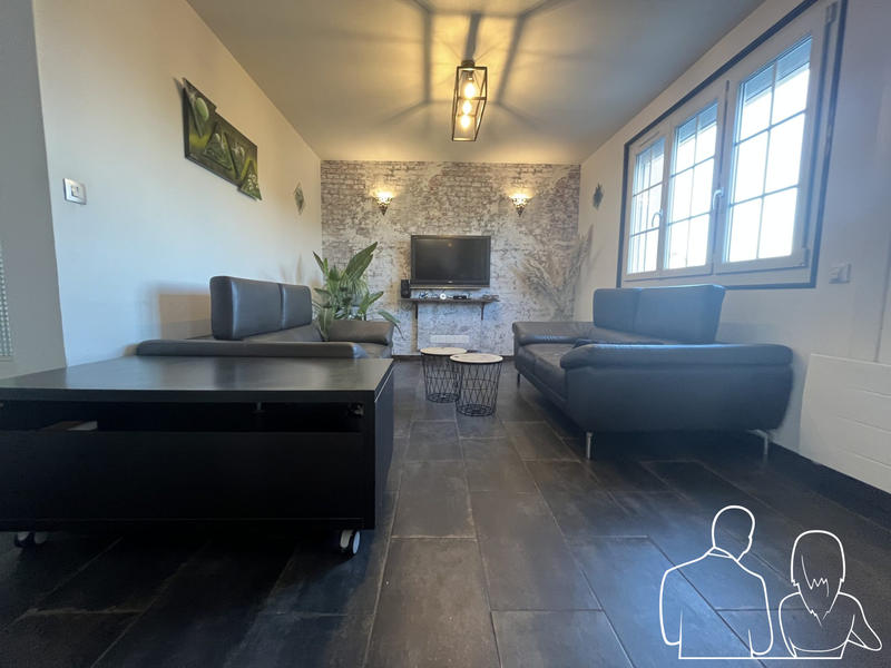 Maison traditionnelle - 156 m² - 5 pièces