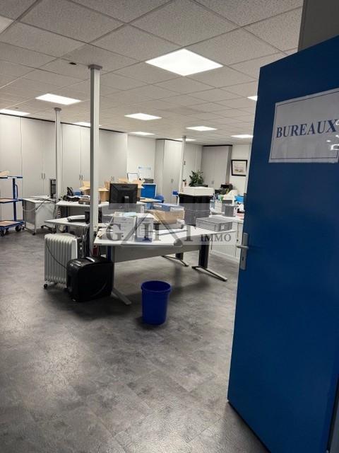 Bureau - 600 m²