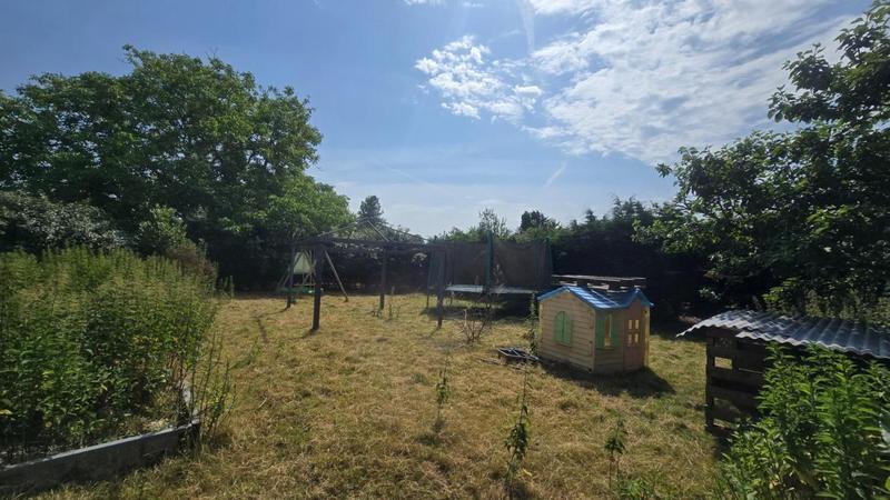 Maison - 185 m² - 8 pièces