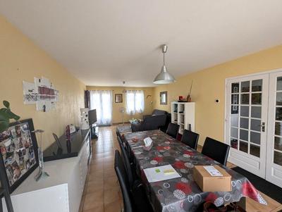 Maison - 93 m² - 4 pièces