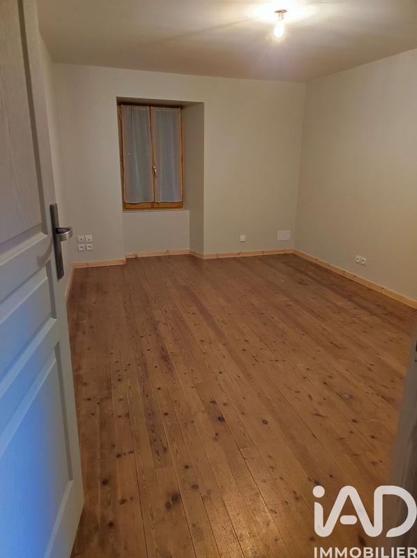 Maison - 180 m² - 8 pièces