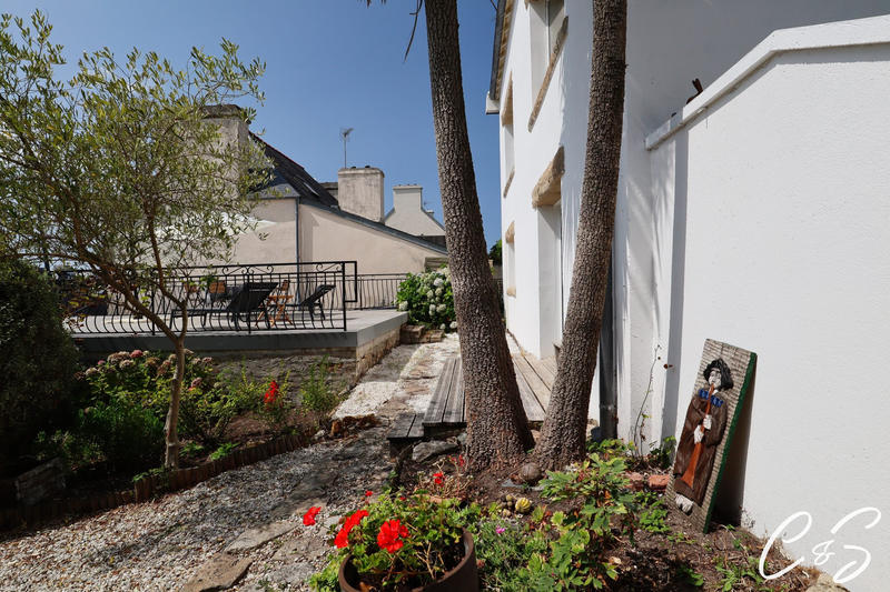 Maison - 161 m² - 6 pièces