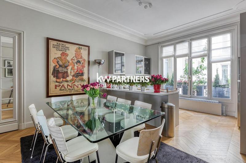 Appartement - 204 m² - 6 pièces