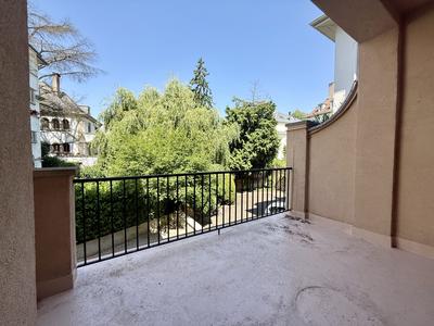 Villa - 257 m² - 10 pièces