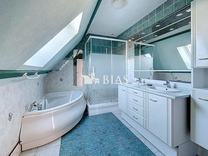 Maison ancienne - 130 m² - 5 pièces