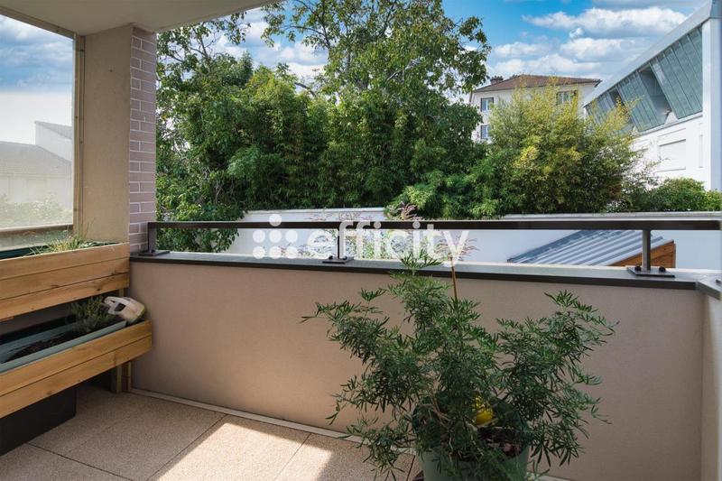 Appartement - 84 m² - 4 pièces