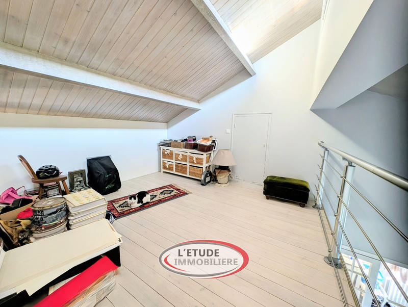 Maison - 180 m² - 7 pièces