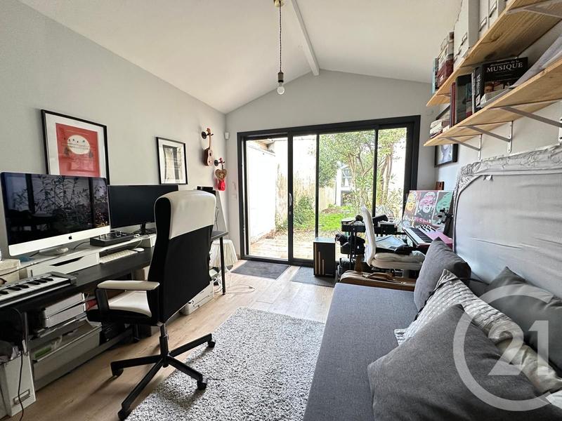 Maison - 107 m² - 6 pièces