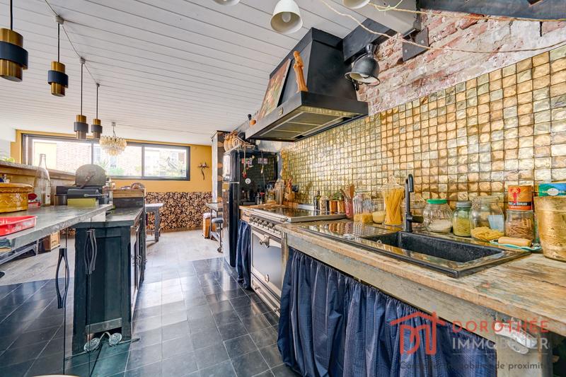 Loft - 130 m² - 4 pièces