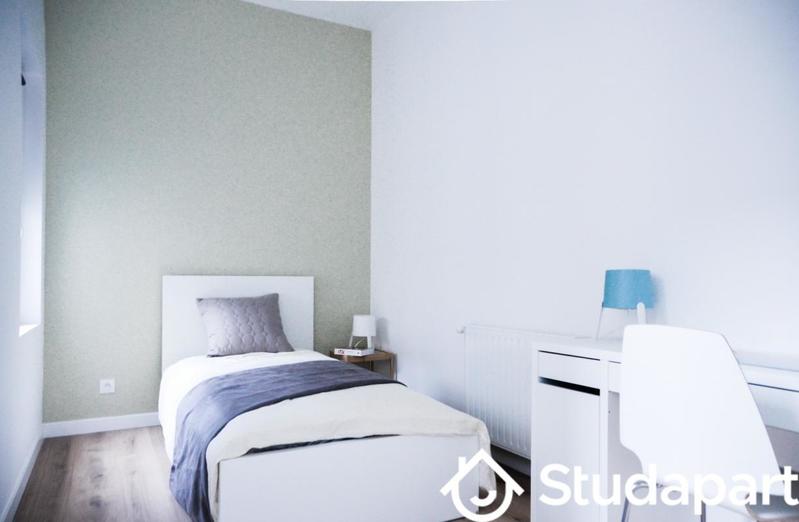 Chambre - 14 m² - 1 pièce