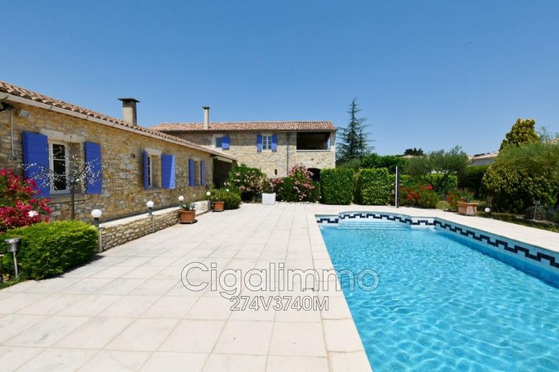 Maison en pierre - 273 m² - 10 pièces