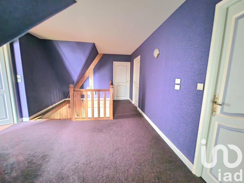 Maison - 242 m² - 9 pièces