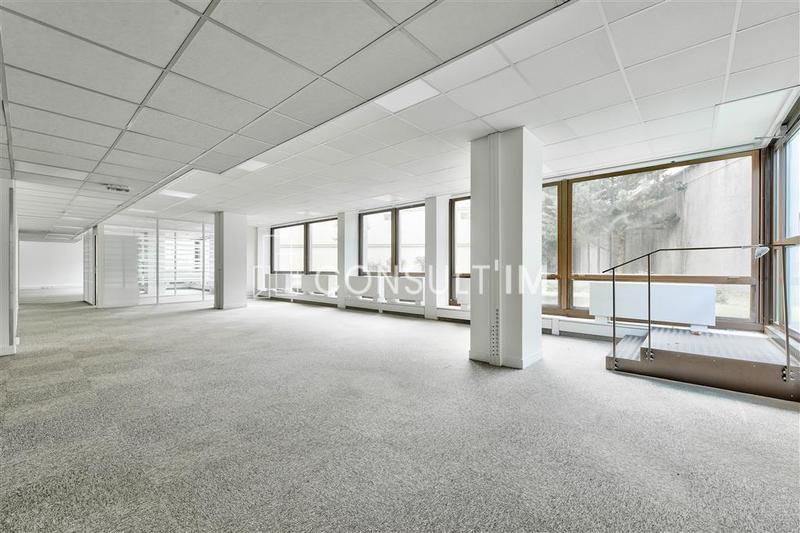 Bureau - 370 m²