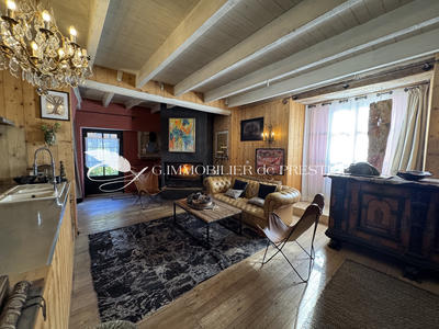 Maison de village - 300 m² - 7 pièces