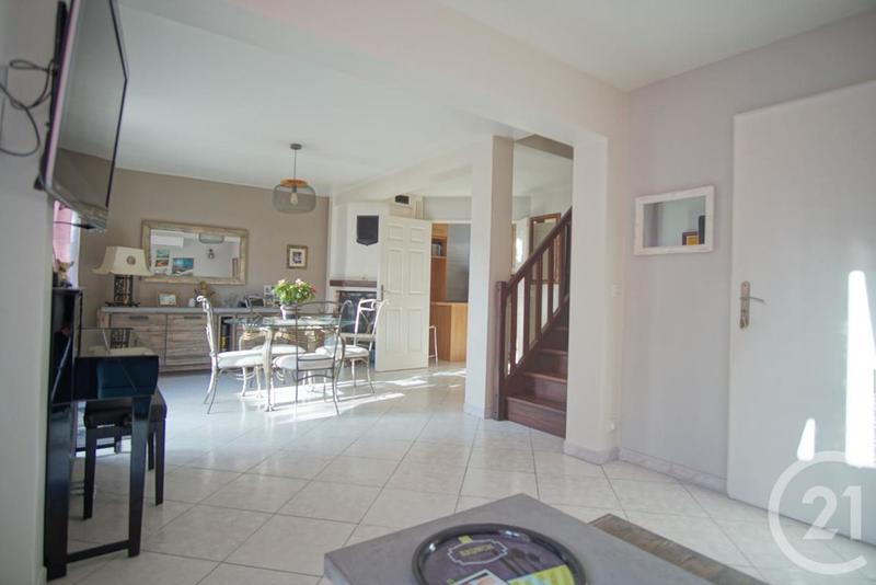 Maison - 91 m² - 5 pièces