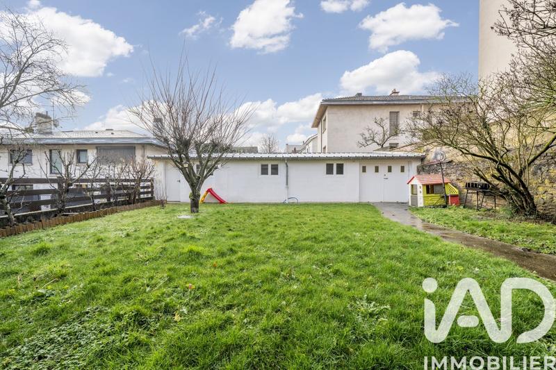 Maison - 190 m² - 7 pièces